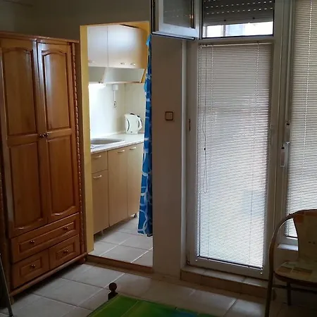 Four Apartmán *