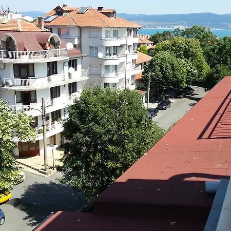 Four Apartmán *