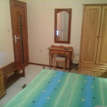 Four Apartmán